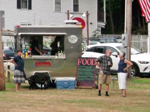 SOVAL-14.bob.food.food_trucks.petite